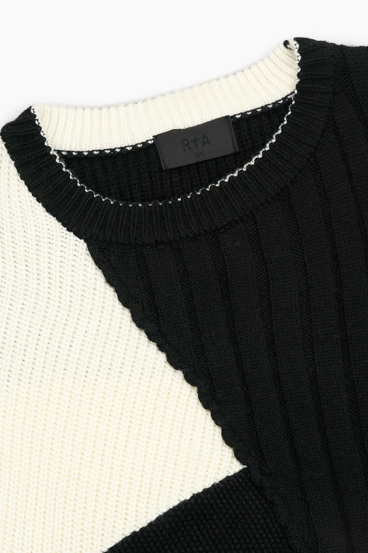 AIMEE | BLACK AND WHITE GEOMETRIC 6 AIMEE | BLACK AND WHITE GEOMETRIC