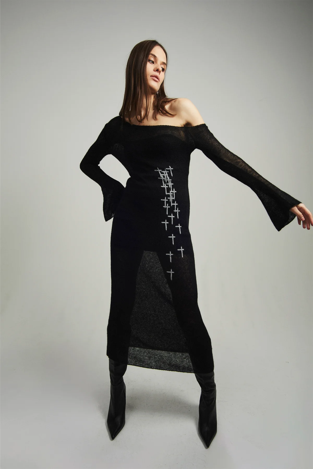 BLAIR | BLACK WITH WHITE CROSSES