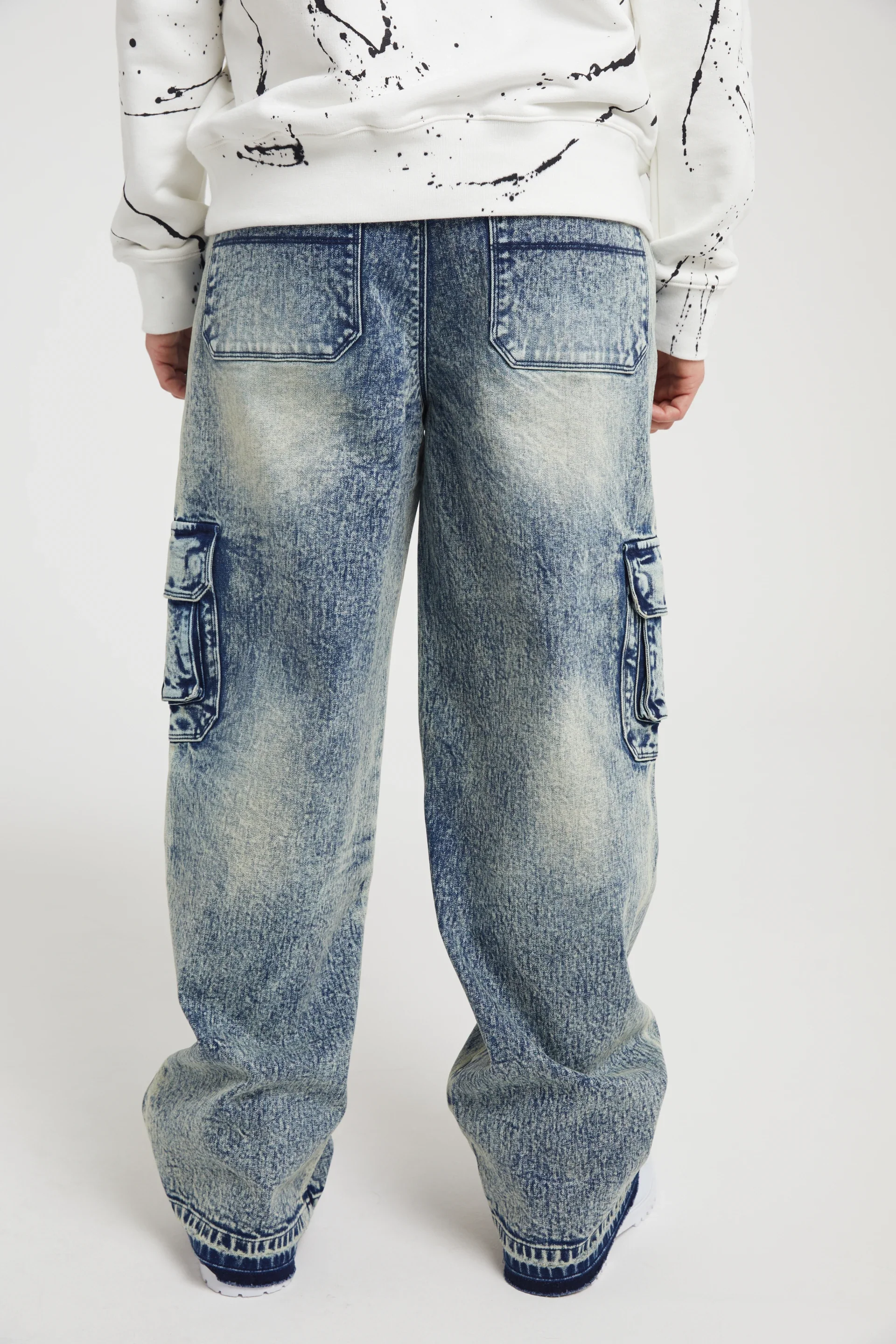 ROMAN | MEDIUM ACID WASH