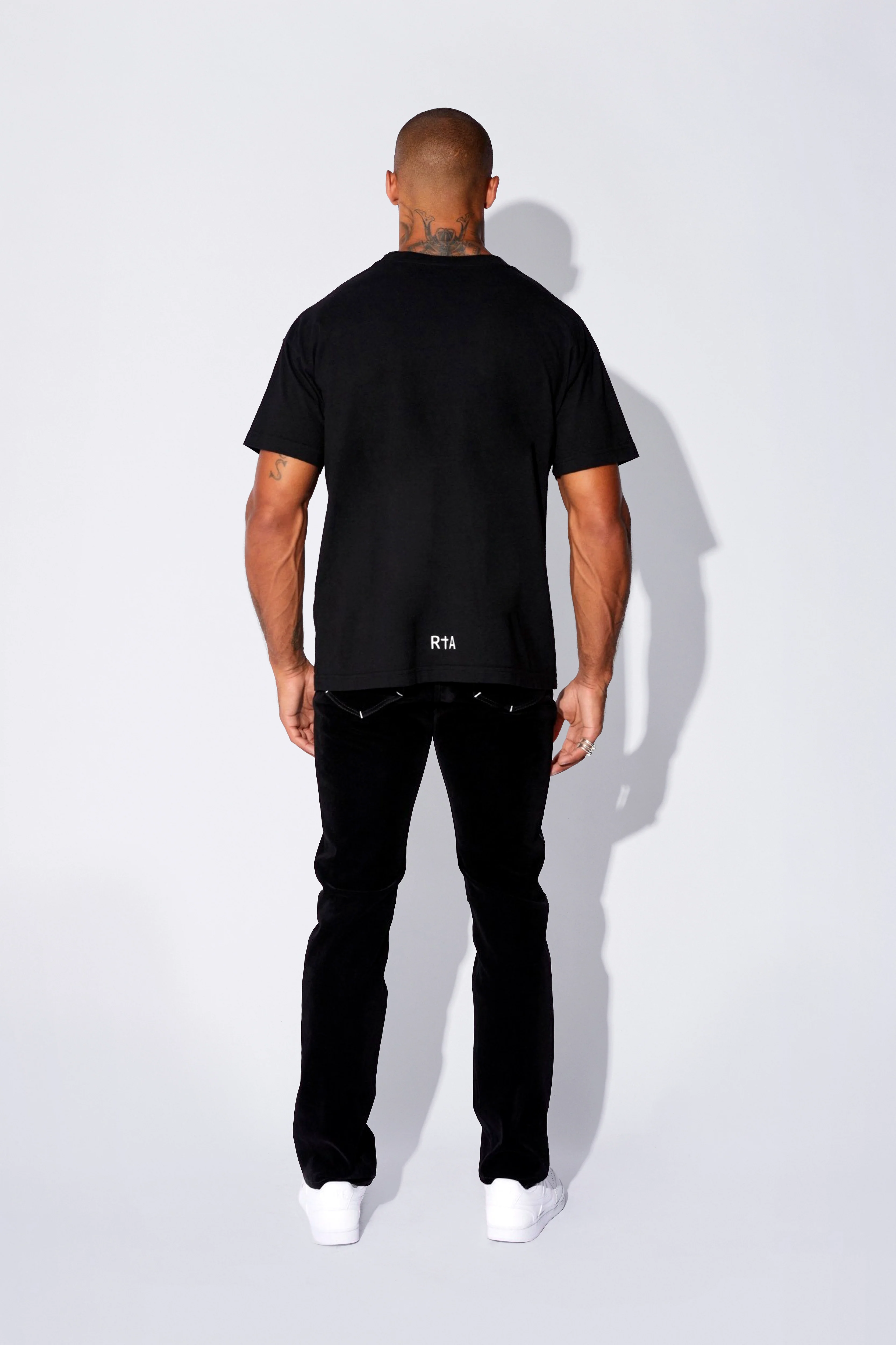 SHORT SLEEVE TEE | BLACK OLD ENGLISH